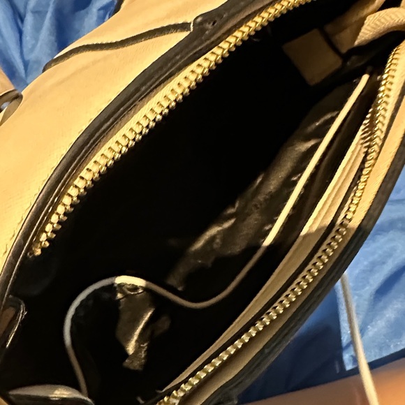 Dune NWOT Chic Cream and Gold Metallic Medium Bag Roomy 10x7x4 Drop approx 20” - Picture 9 of 11